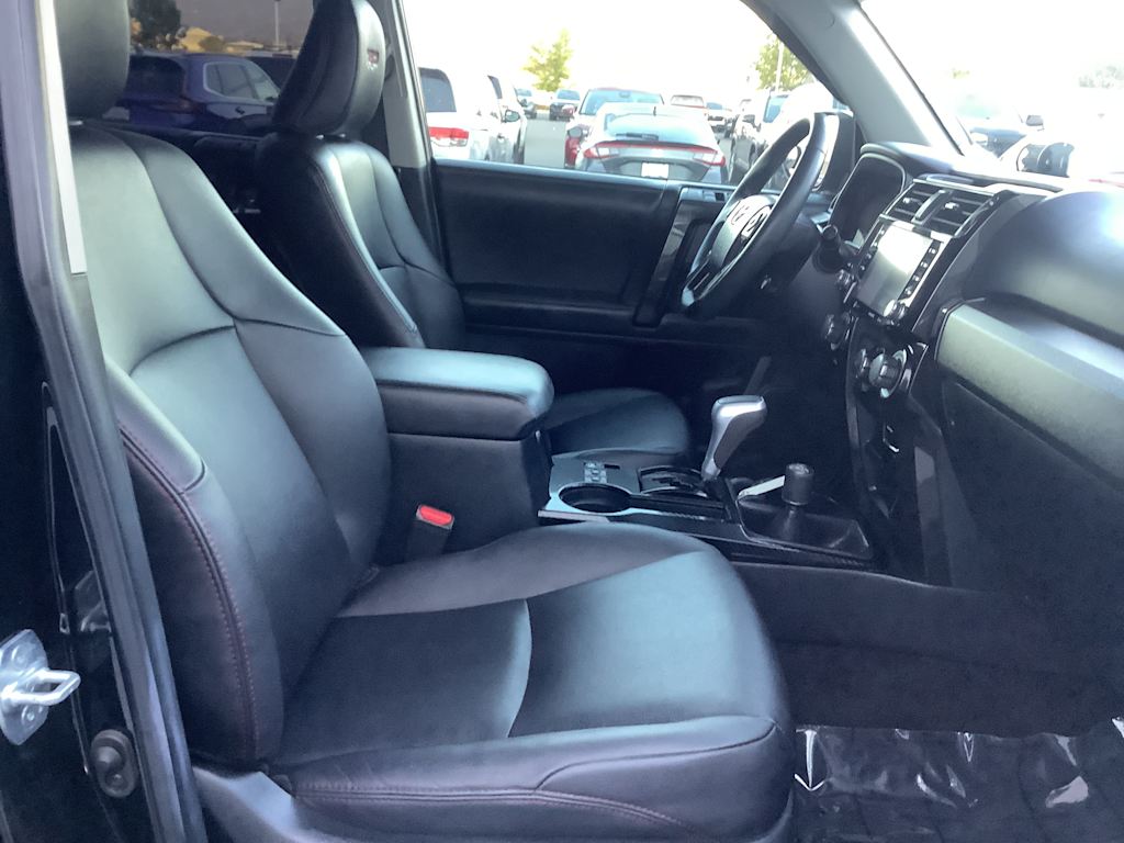 Thumbnail: 2021 Toyota 4Runner - 12