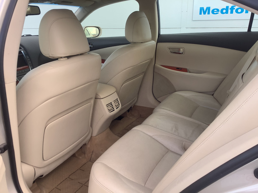 Thumbnail: 2012 Lexus ES - 13