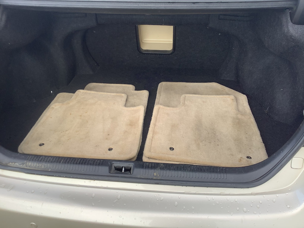 Thumbnail: 2012 Lexus ES - 17