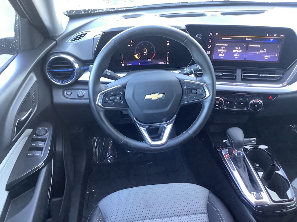 Thumbnail: 2025 Chevrolet Trax - 10
