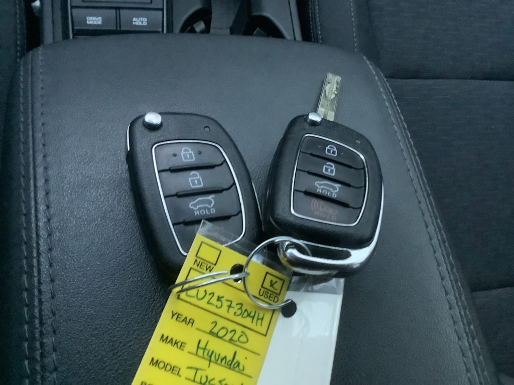 Thumbnail: 2020 Hyundai Tucson - 17