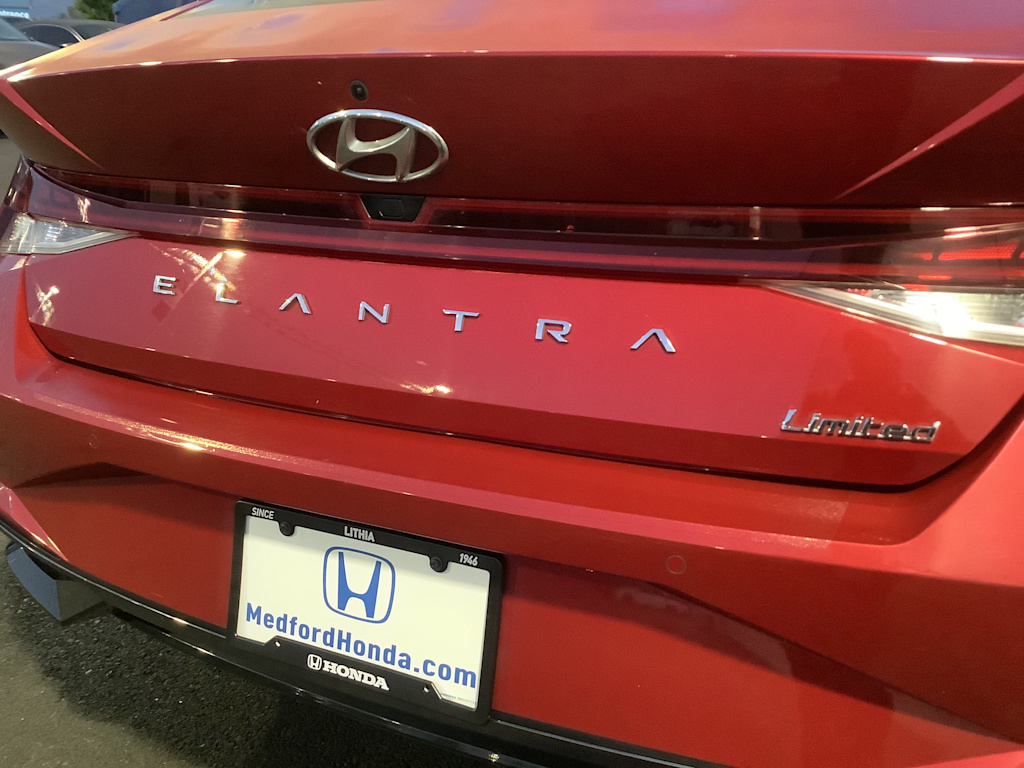 Thumbnail: 2023 Hyundai Elantra - 7