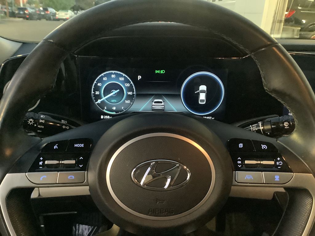 Thumbnail: 2023 Hyundai Elantra - 10