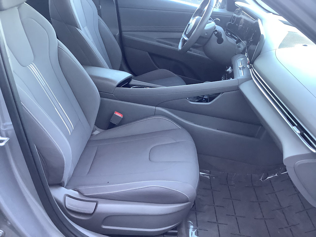 Thumbnail: 2025 Hyundai Elantra - 20