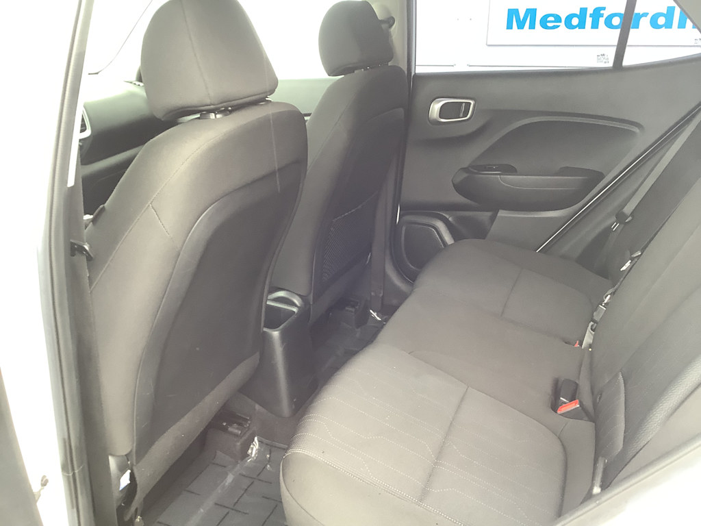 Thumbnail: 2022 Hyundai Venue - 13