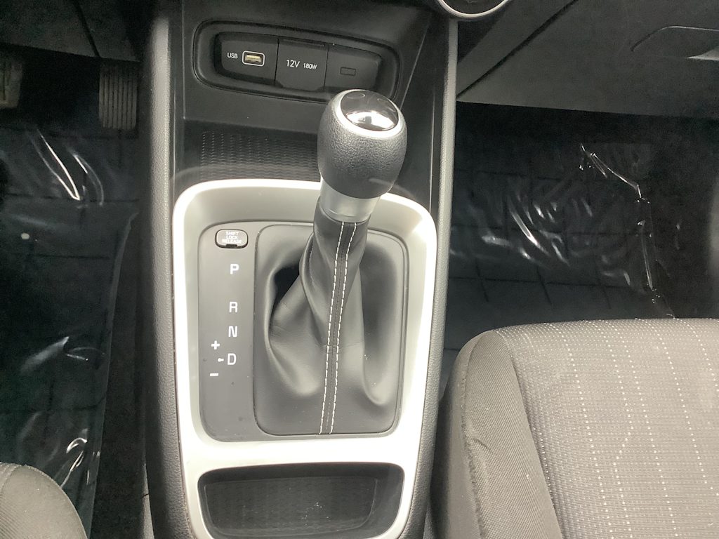 Thumbnail: 2022 Hyundai Venue - 16