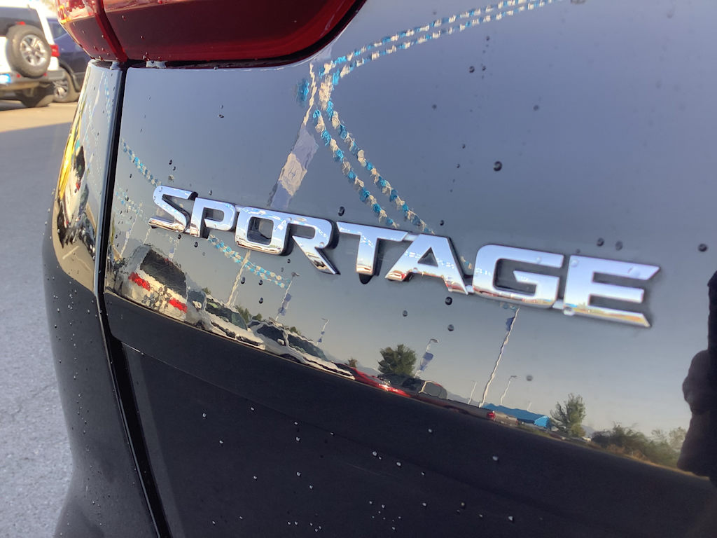 2022 Kia Sportage LX 7