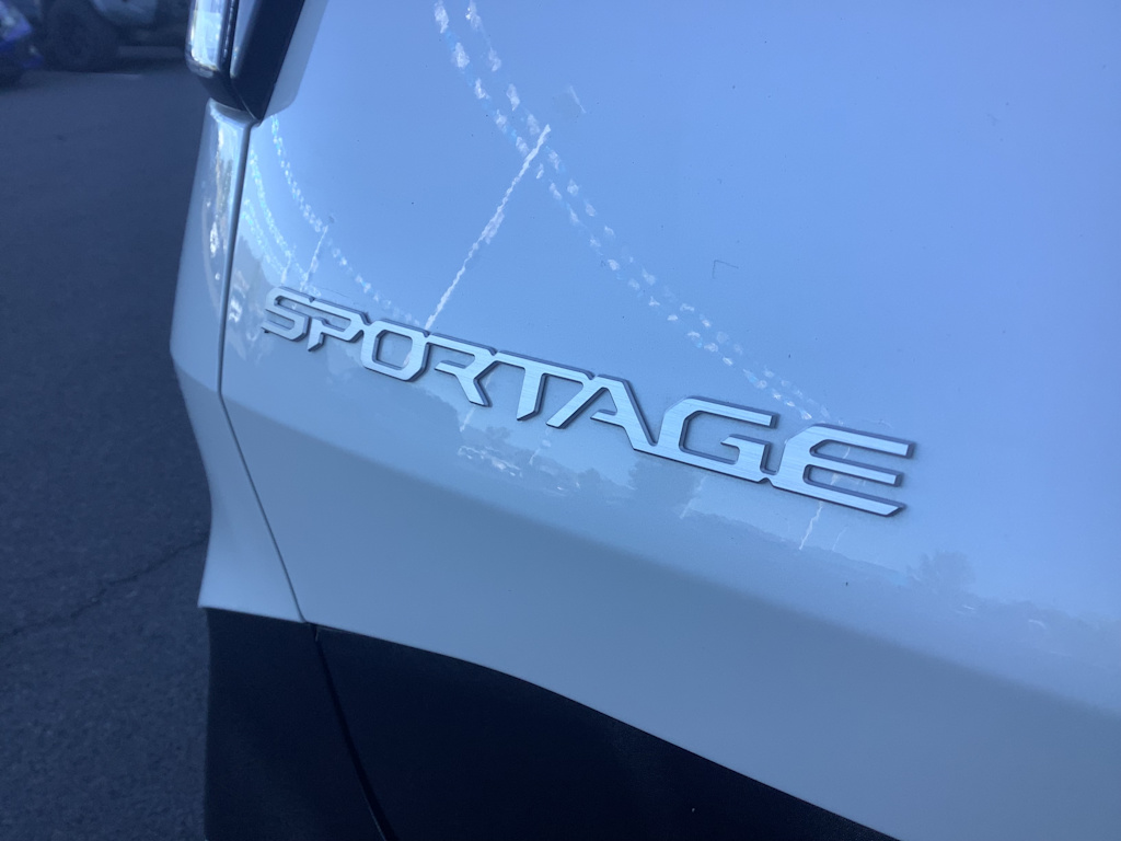 Thumbnail: 2024 Kia Sportage - 7
