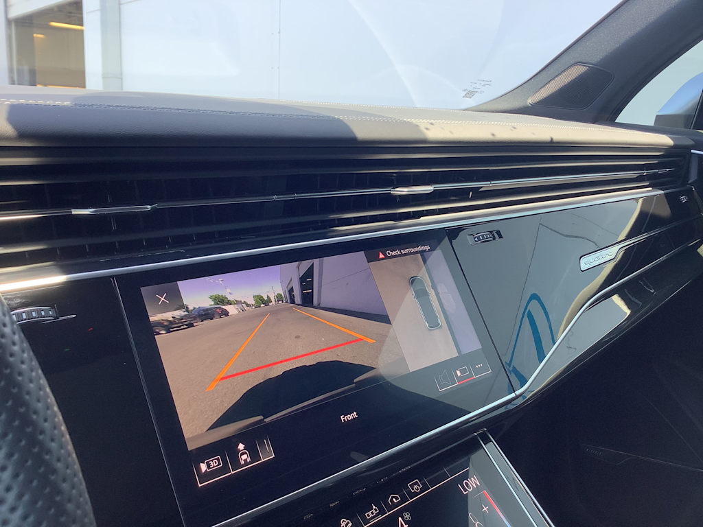 Thumbnail: 2020 Audi SQ7 - 13