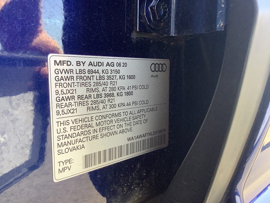 Thumbnail: 2020 Audi SQ7 - 17