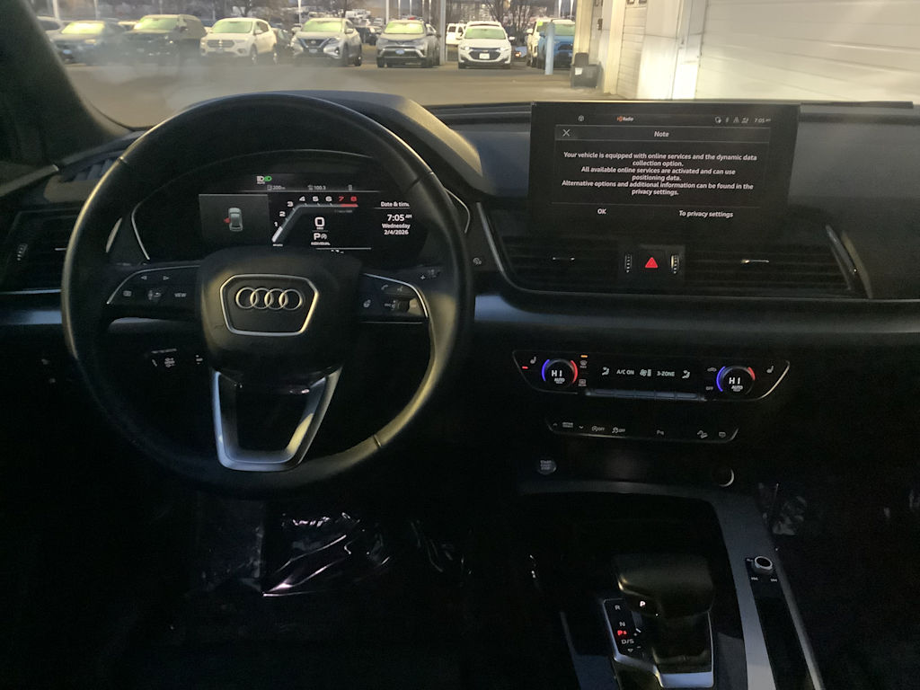 Thumbnail: 2025 Audi Q5 - 10