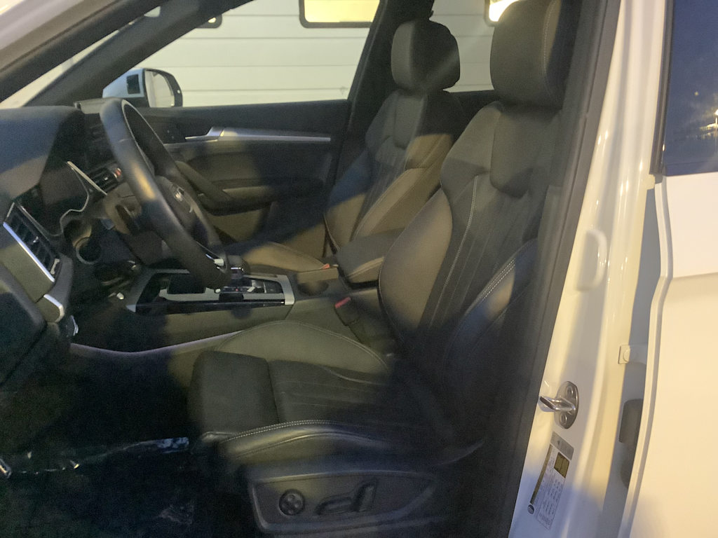 Thumbnail: 2025 Audi Q5 - 11