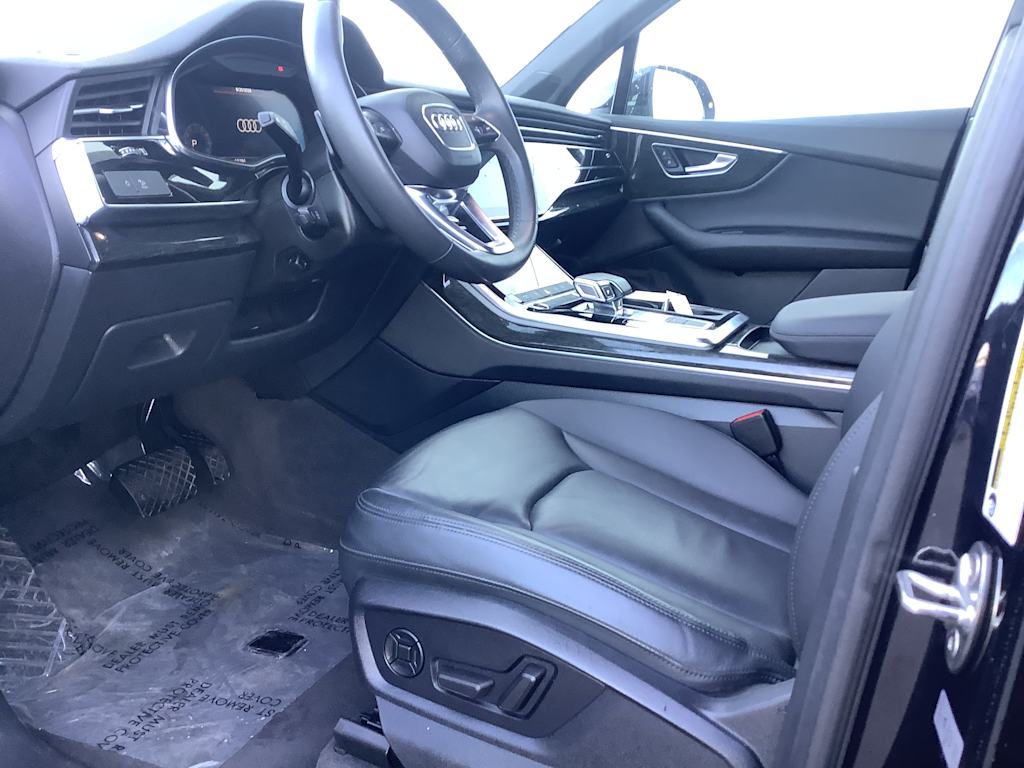 Thumbnail: 2021 Audi Q7 - 10