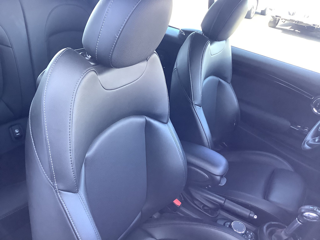 Thumbnail: 2019 MINI Cooper - 19