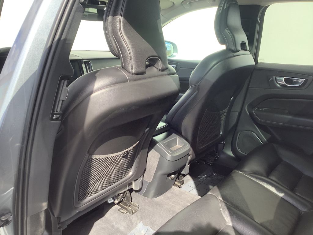Thumbnail: 2020 Volvo XC60 - 20