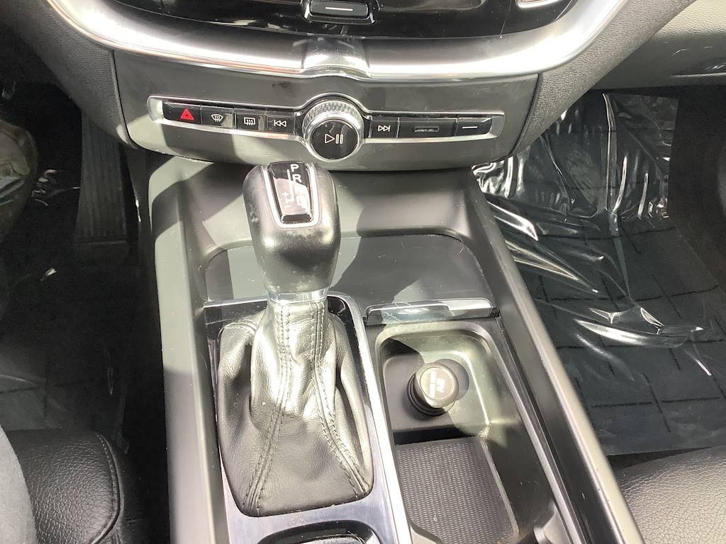 Thumbnail: 2020 Volvo XC60 - 15