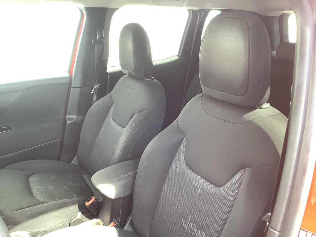 Thumbnail: 2017 Jeep Renegade - 12