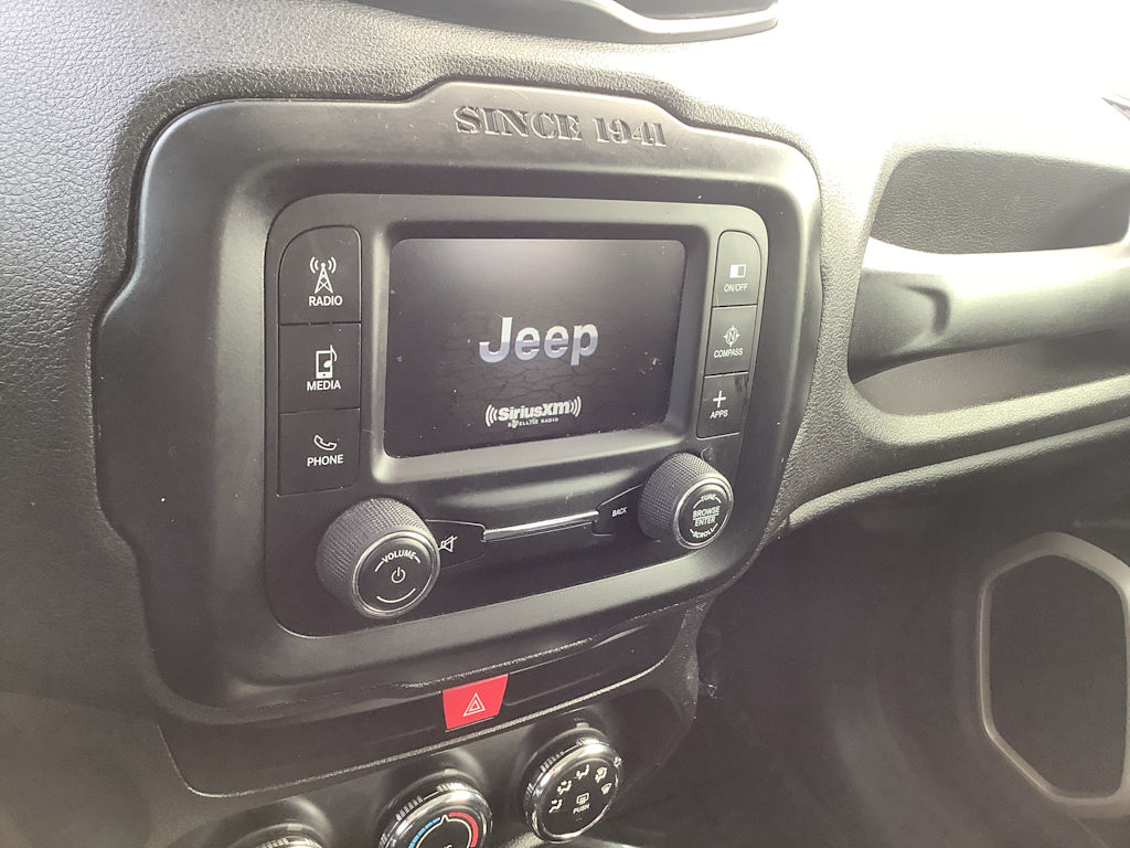Thumbnail: 2017 Jeep Renegade - 14