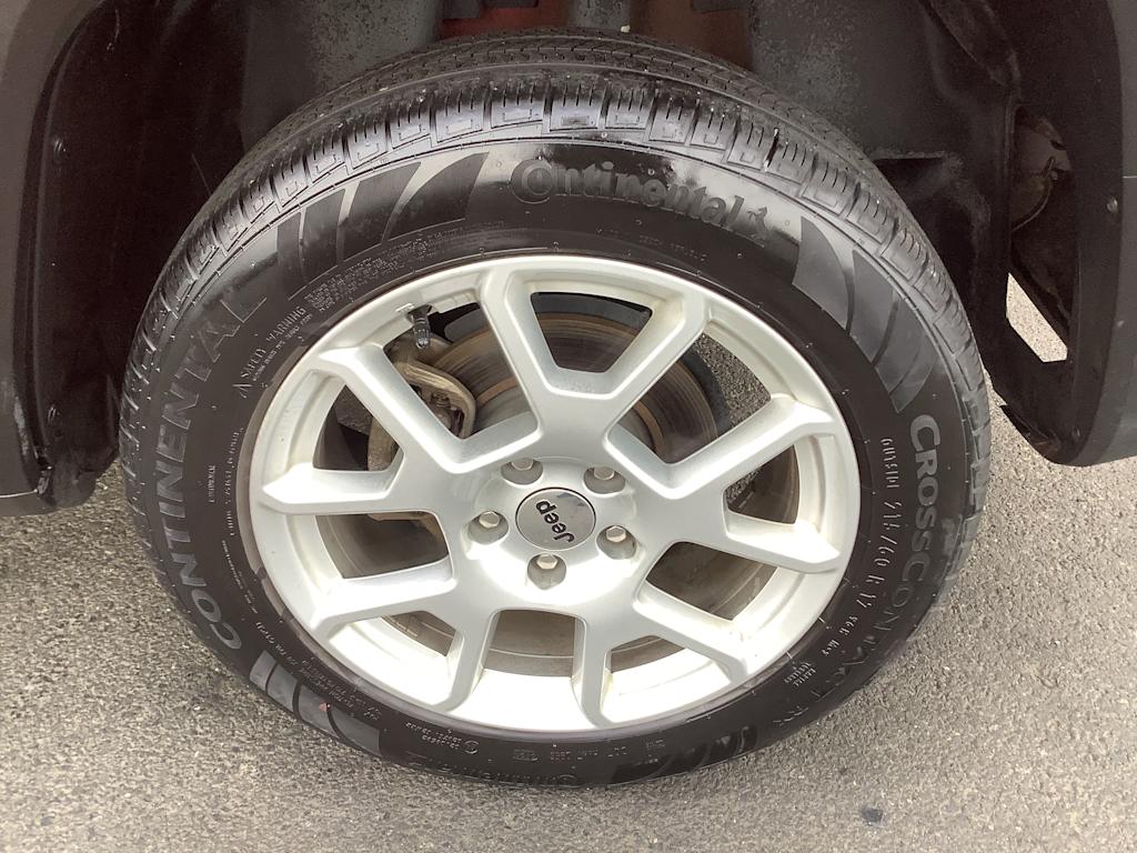 Thumbnail: 2023 Jeep Renegade - 8