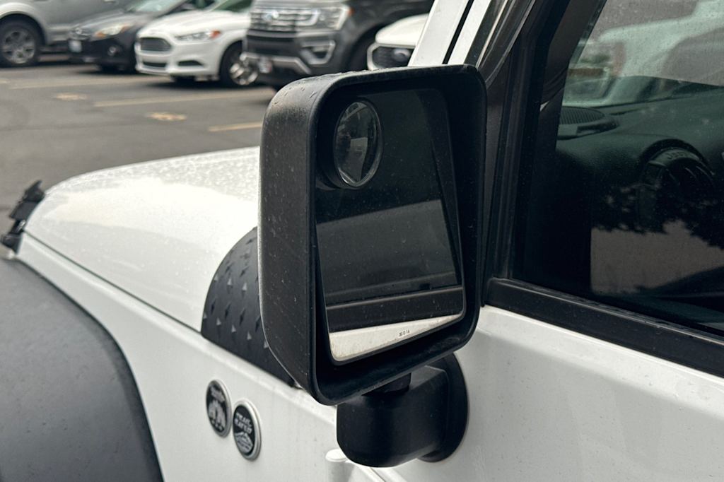 Thumbnail: 2017 Jeep Wrangler - 9