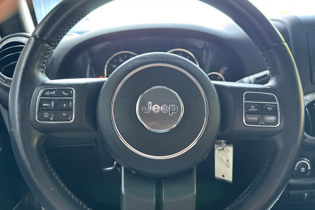 Thumbnail: 2017 Jeep Wrangler - 11