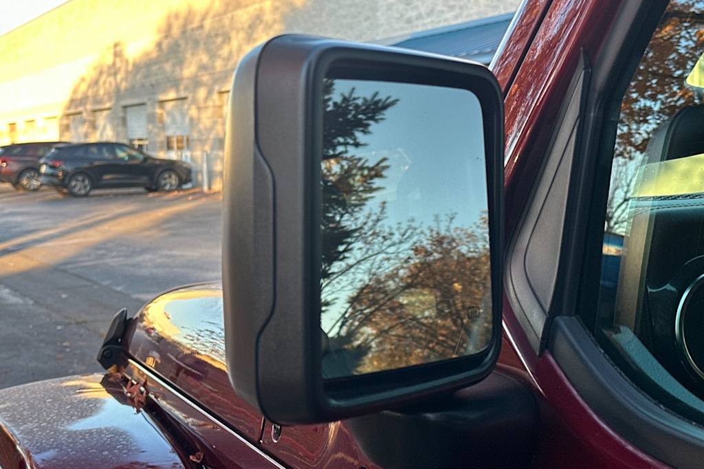 Thumbnail: 2022 Jeep Wrangler - 7