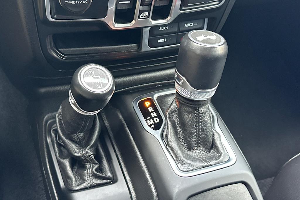 Thumbnail: 2021 Jeep Wrangler - 15
