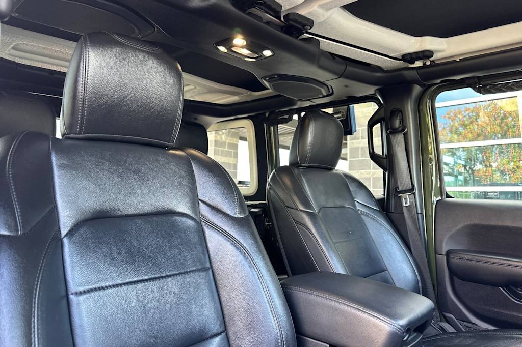 Thumbnail: 2021 Jeep Wrangler - 11