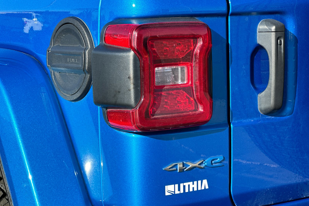 Thumbnail: 2021 Jeep Wrangler - 27