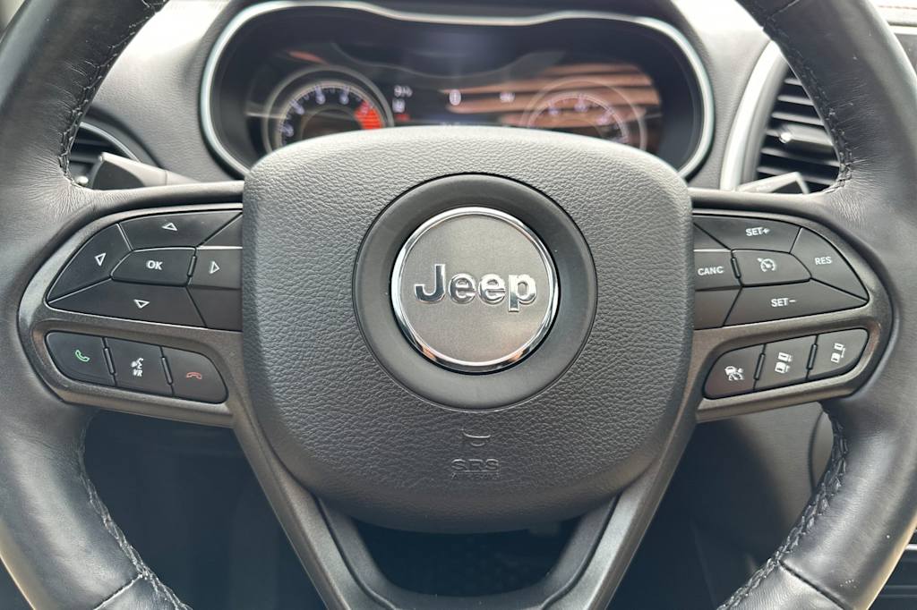 Thumbnail: 2019 Jeep Cherokee - 26