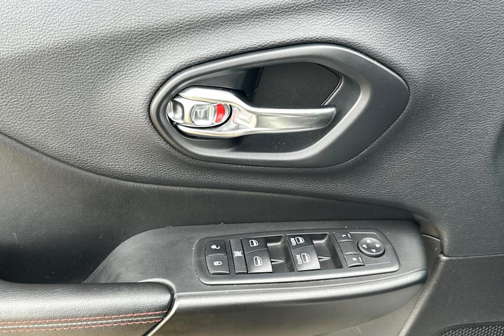 2019 Jeep Cherokee Trailhawk 20