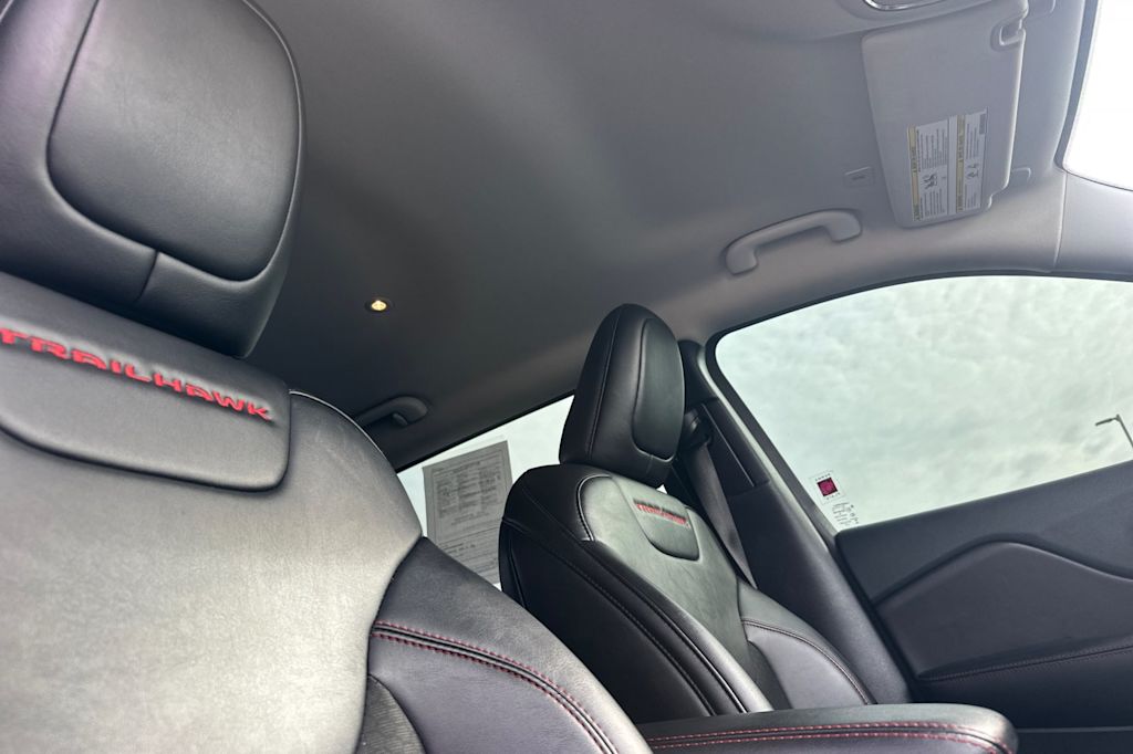 2019 Jeep Cherokee Trailhawk 22