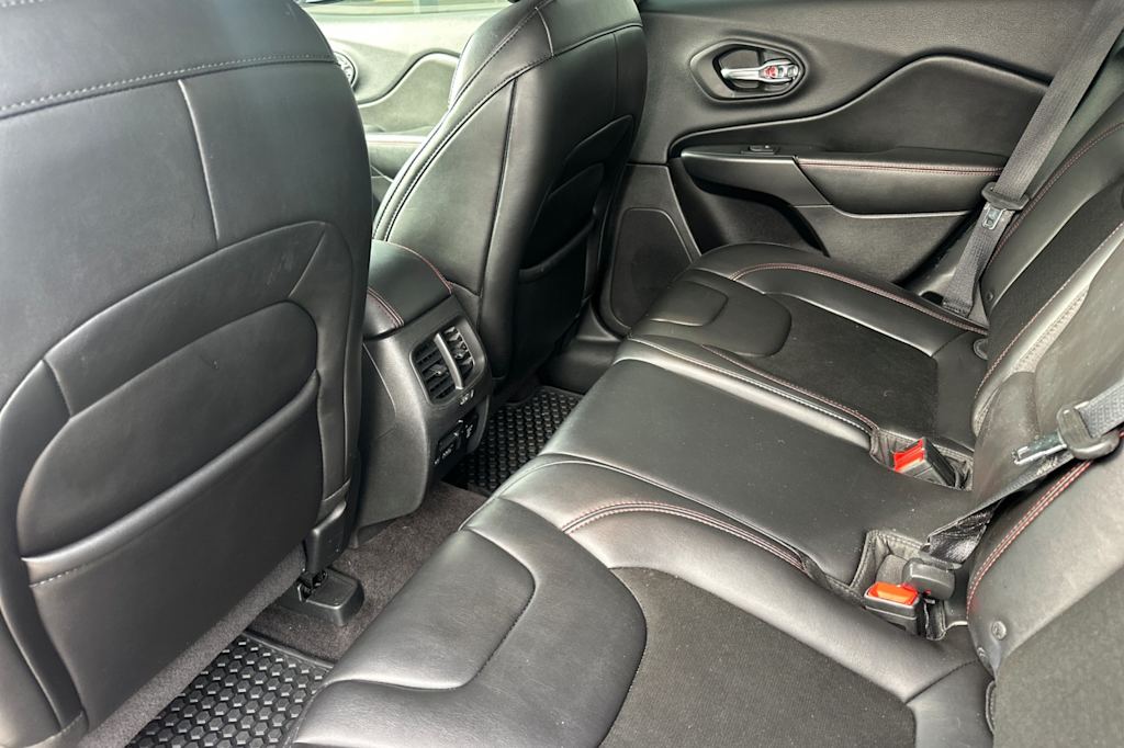 2019 Jeep Cherokee Trailhawk 8