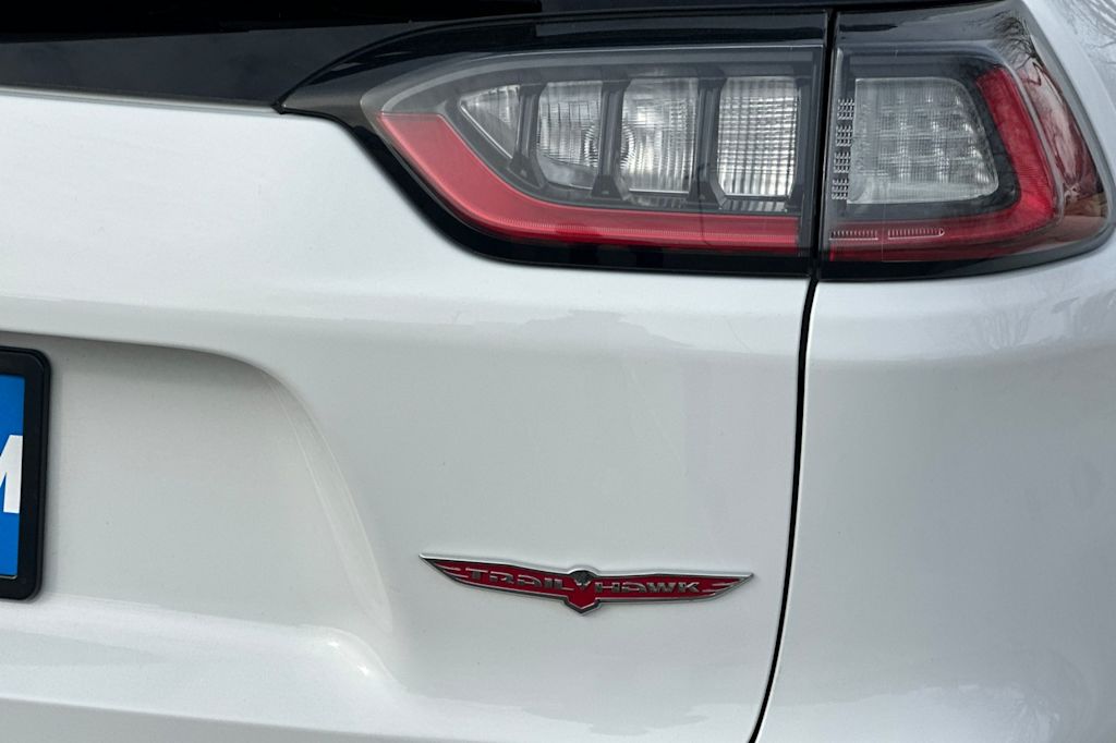 2019 Jeep Cherokee Trailhawk 28