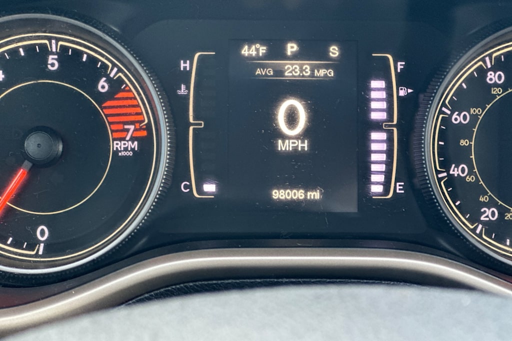 Thumbnail: 2016 Jeep Cherokee - 26