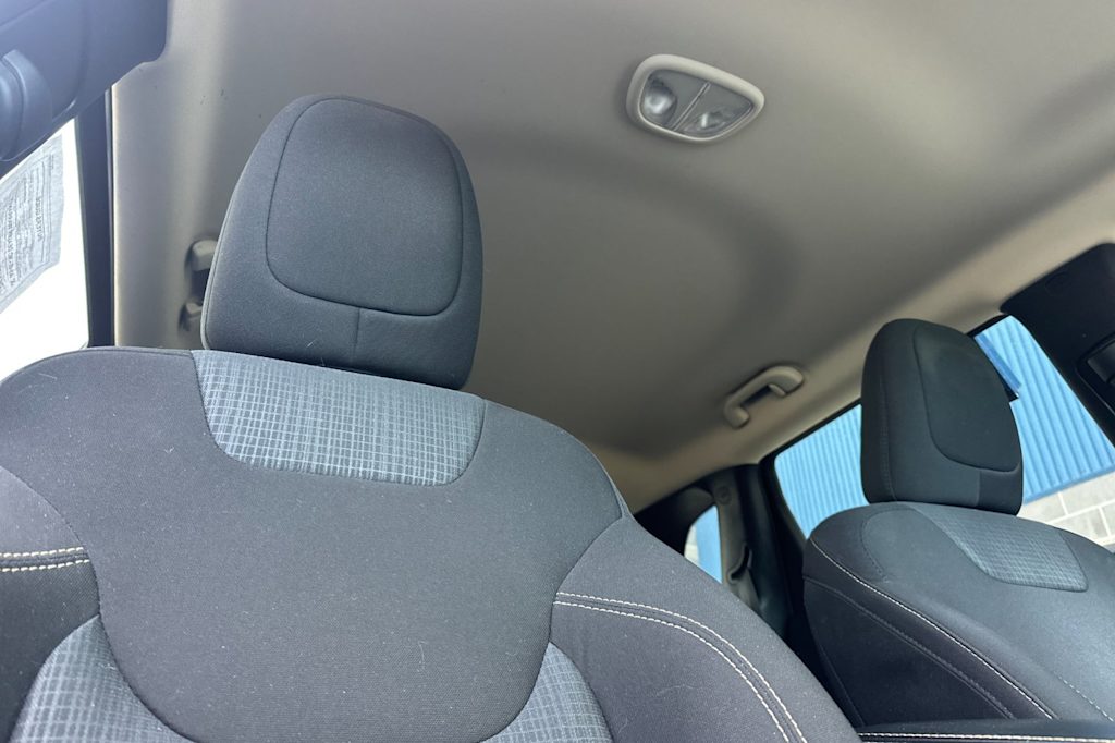 Thumbnail: 2016 Jeep Cherokee - 22