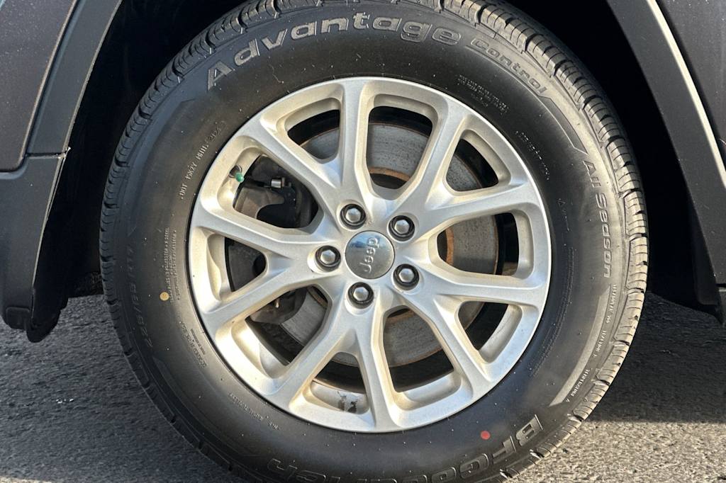 Thumbnail: 2016 Jeep Cherokee - 7