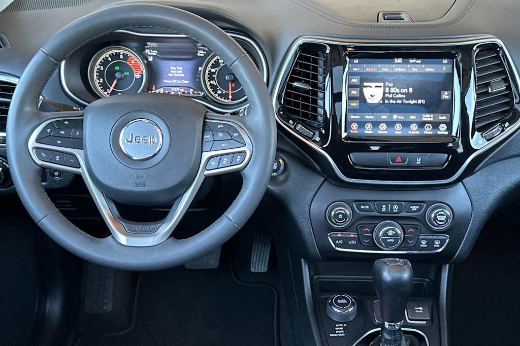 Thumbnail: 2022 Jeep Cherokee - 10