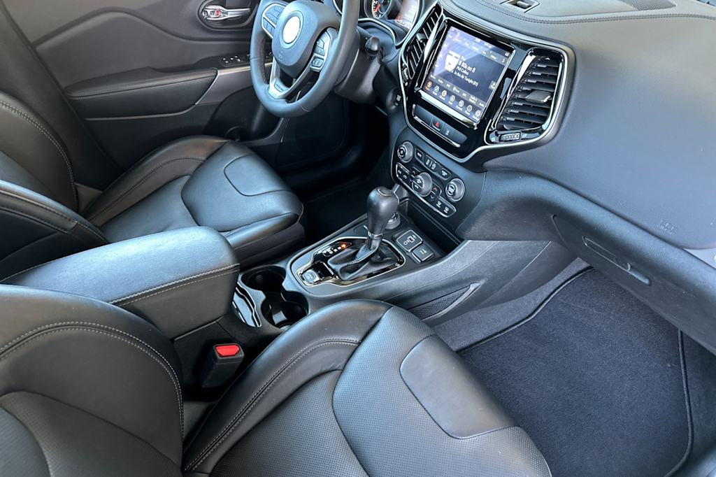 Thumbnail: 2022 Jeep Cherokee - 11