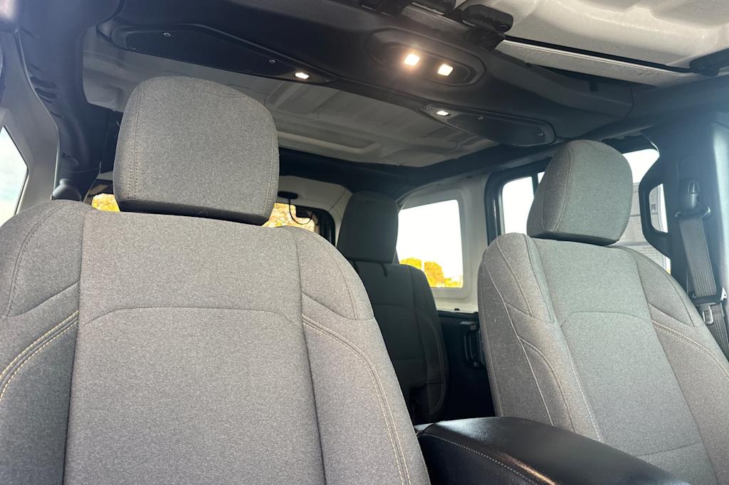 Thumbnail: 2024 Jeep Wrangler - 11