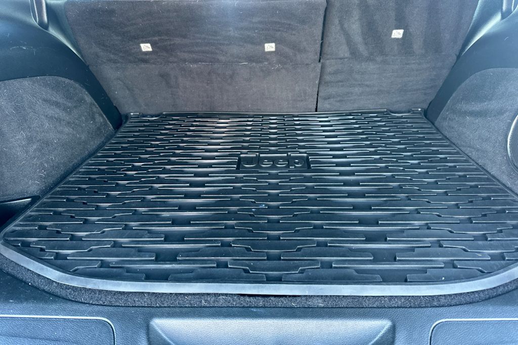 Thumbnail: 2018 Jeep Grand Cherokee - 7