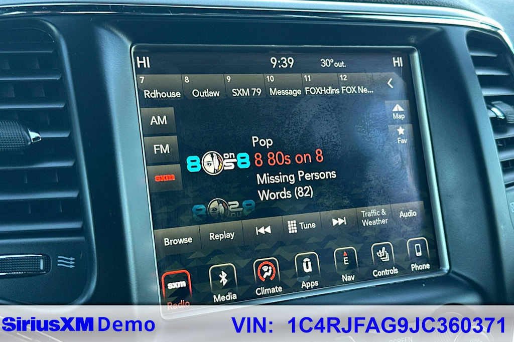 Thumbnail: 2018 Jeep Grand Cherokee - 29