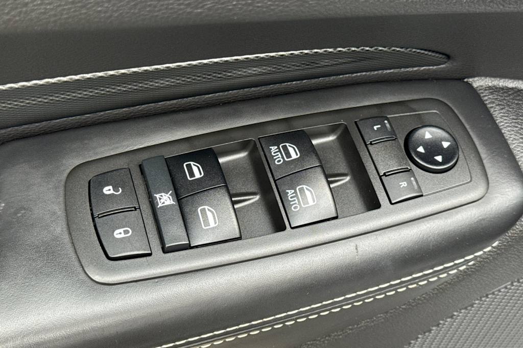 Thumbnail: 2021 Dodge Durango - 23
