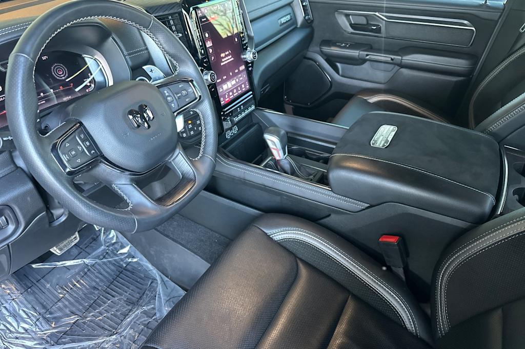 Thumbnail: 2025 RAM 1500 - 8