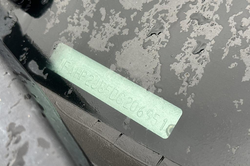 Thumbnail: 2013 Ford Taurus - 6