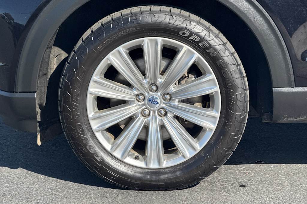 Thumbnail: 2021 Ford Explorer - 8