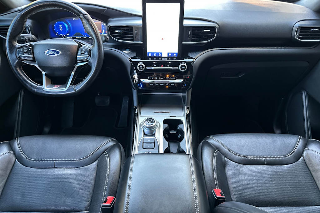 Thumbnail: 2022 Ford Explorer - 2