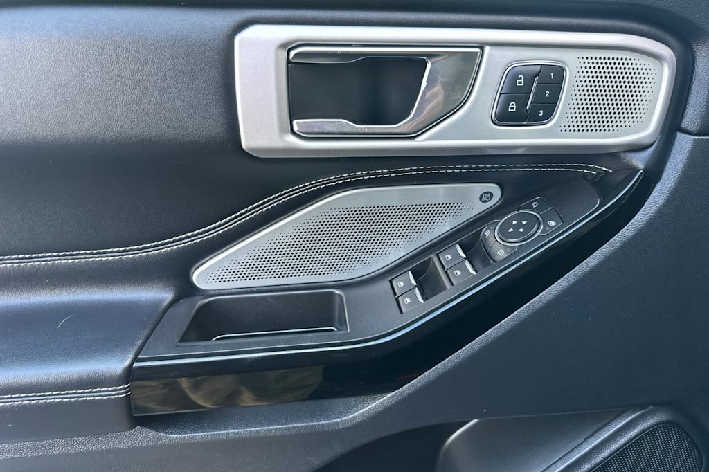 Thumbnail: 2021 Ford Explorer - 20