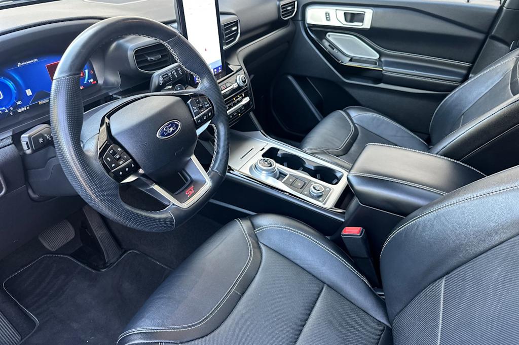 Thumbnail: 2021 Ford Explorer - 9