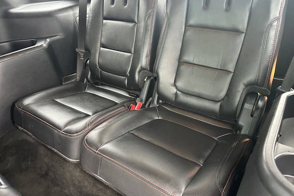 Thumbnail: 2016 Ford Explorer - 21